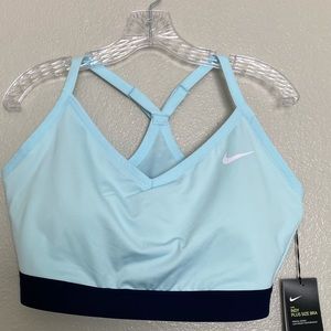 Nike Women’s Light-Support Padded Plus Size Sports Bra 2X